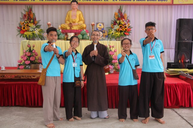Hà Nam: Bế mạc khóa tu “Thắp sáng tương lai”