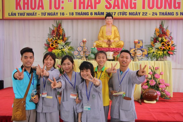 Hà Nam: Bế mạc khóa tu “Thắp sáng tương lai”