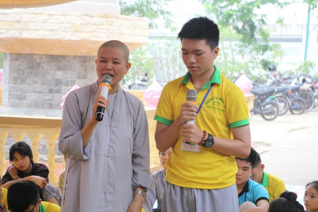Hà Nam: Bế mạc khóa tu “Thắp sáng tương lai”