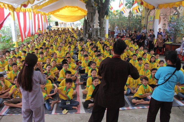 Hà Nam: Bế mạc khóa tu “Thắp sáng tương lai”