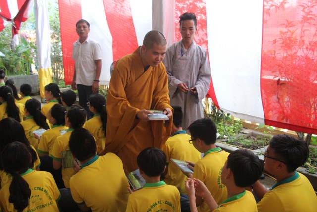 Hà Nam: Bế mạc khóa tu “Thắp sáng tương lai”