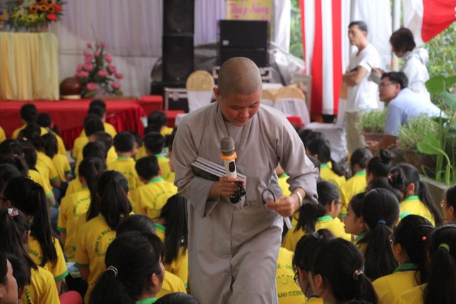 Hà Nam: Bế mạc khóa tu “Thắp sáng tương lai”