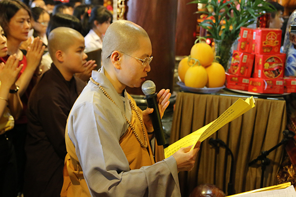 Chùa Tăng Phúc tổ chức lễ cầu nguyện và tư vấn mùa thi năm 2017