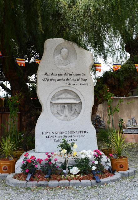 Đại lễ Phật đản PL. 2561 tại tu viện Huyền Không San Jose,Hoa Kỳ