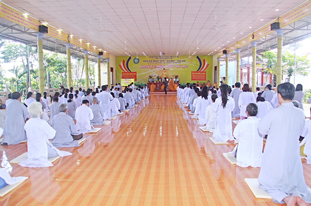 Gia Lai:Khóa Tu Một Ngày An Lạc