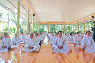 Gia Lai:Khóa Tu Một Ngày An Lạc
