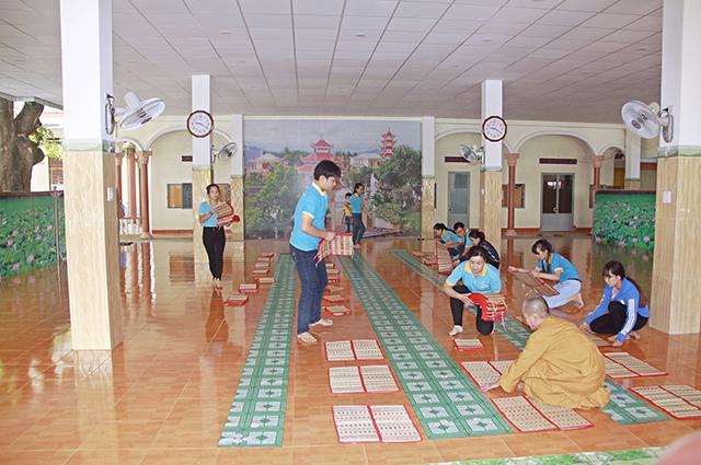 CLB Tấm Lòng Vàng  An Khê - Cúng Dường Trường hạ Ni giới GĐIII Hệ Phái Khất Sĩ