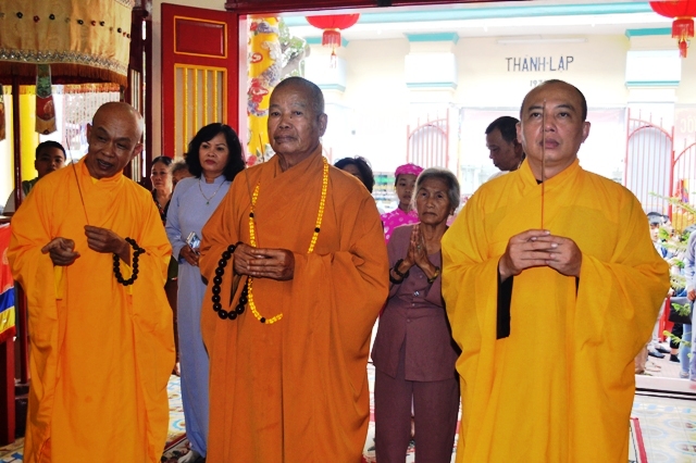 Khánh Hòa: Ban Trị sự GHPGVN Khánh Hòa dâng hương Lễ Giỗ Tổ Hùng Vương