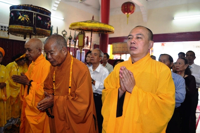 Khánh Hòa: Ban Trị sự GHPGVN Khánh Hòa dâng hương Lễ Giỗ Tổ Hùng Vương
