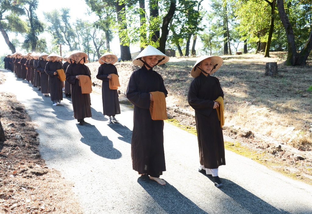 Đức Viên Tịnh Uyển, California (Hoa Kỳ) Tổ Chức Khóa Tịnh Tu Năm 2017 .