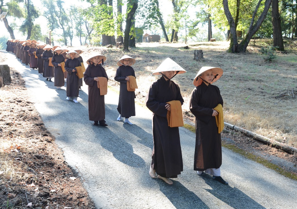 Đức Viên Tịnh Uyển, California (Hoa Kỳ) Tổ Chức Khóa Tịnh Tu Năm 2017 .