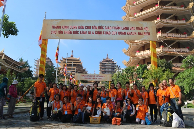 Gửi các thiên thần áo cam