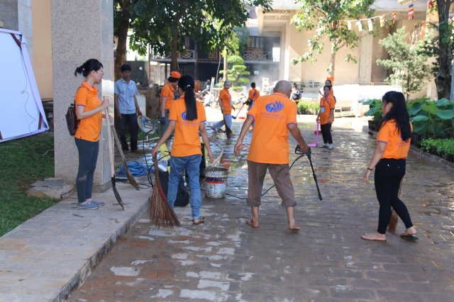 Gửi các thiên thần áo cam