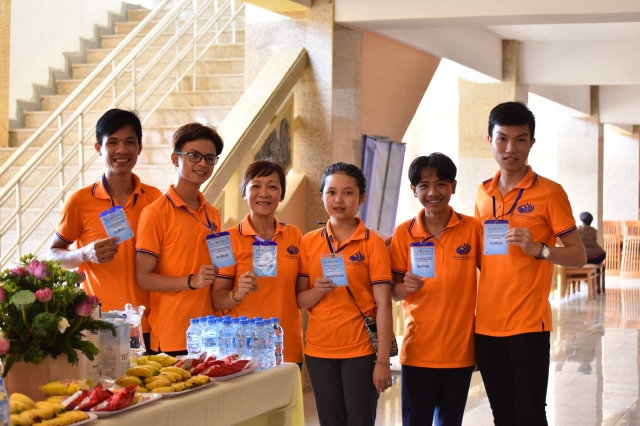 Gửi các thiên thần áo cam