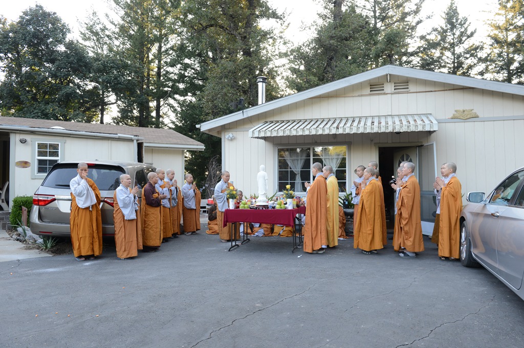 Đức Viên Tịnh Uyển, California (Hoa Kỳ) Tổ Chức Khóa Tịnh Tu Năm 2017 .