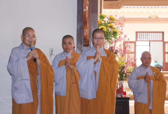 Bình Dương: Nét đẹp sớt bát mùa an cư
