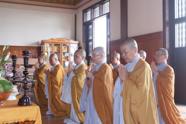 Bình Dương: Nét đẹp sớt bát mùa an cư
