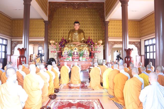 Bình Dương: Nét đẹp sớt bát mùa an cư