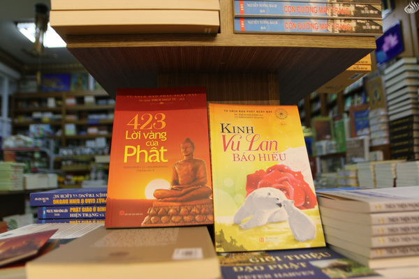 Thư mời thỉnh kinh “Kinh Vu- Lan Báo Hiếu” và “Kinh Pháp Cú – 423 Lời Vàng Của Đức Phật”
