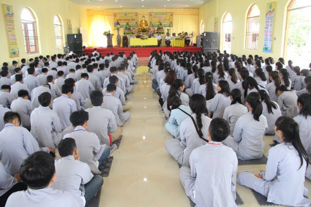 Thái Bình: Chùa Hoằng Văn mở khóa tu “Ươm mầm Phật pháp”