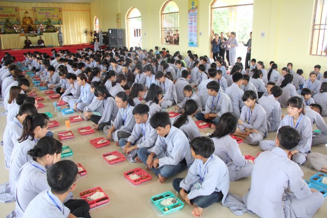 Thái Bình: Chùa Hoằng Văn mở khóa tu “Ươm mầm Phật pháp”