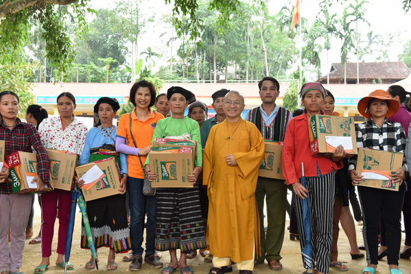 Tổng kết chương trình cứu trợ khẩn cấp cho đồng bào bị ảnh hưởng bởi lũ lụt tại Hòa Bình và Thanh Hóa (C127)