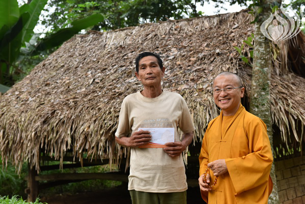 Tổng kết chương trình cứu trợ khẩn cấp cho đồng bào bị ảnh hưởng bởi lũ lụt tại Hòa Bình và Thanh Hóa (C127)