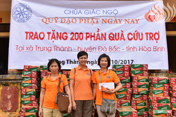 Tổng kết chương trình cứu trợ khẩn cấp cho đồng bào bị ảnh hưởng bởi lũ lụt tại Hòa Bình và Thanh Hóa (C127)