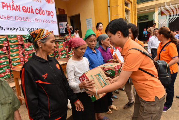 Tổng kết chương trình cứu trợ khẩn cấp cho đồng bào bị ảnh hưởng bởi lũ lụt tại Hòa Bình và Thanh Hóa (C127)