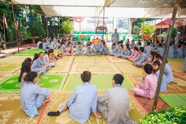 Thái nguyên: chùa Huống Thượng, Khai mạc khóa tu “ Tâm khai trí sáng lần thứ II ”.