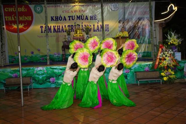 Thái nguyên: chùa Huống Thượng, Khai mạc khóa tu “ Tâm khai trí sáng lần thứ II ”.