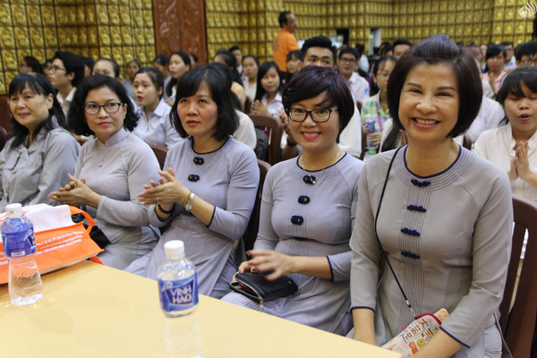 Tổng kết Lễ “Trao tặng học bổng ĐPNN 2017 dành cho sinh viên các trường  Đại học, Cao đẳng tại TP. HCM” - C128