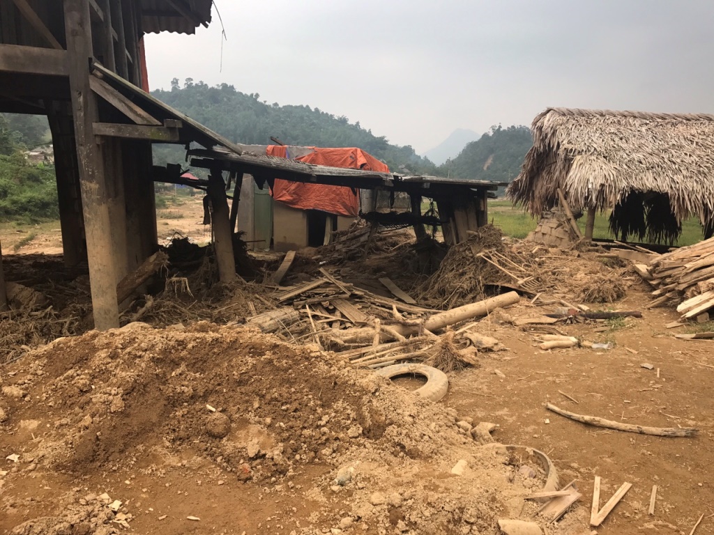 Tổng kết chương trình cứu trợ khẩn cấp cho đồng bào bị ảnh hưởng bởi lũ lụt tại Hòa Bình và Thanh Hóa (C127)