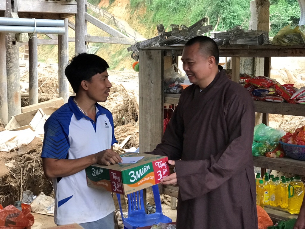 Tổng kết chương trình cứu trợ khẩn cấp cho đồng bào bị ảnh hưởng bởi lũ lụt tại Hòa Bình và Thanh Hóa (C127)