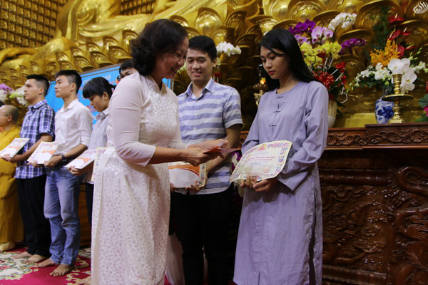 Tổng kết Lễ “Trao tặng học bổng ĐPNN 2017 dành cho sinh viên các trường  Đại học, Cao đẳng tại TP. HCM” - C128