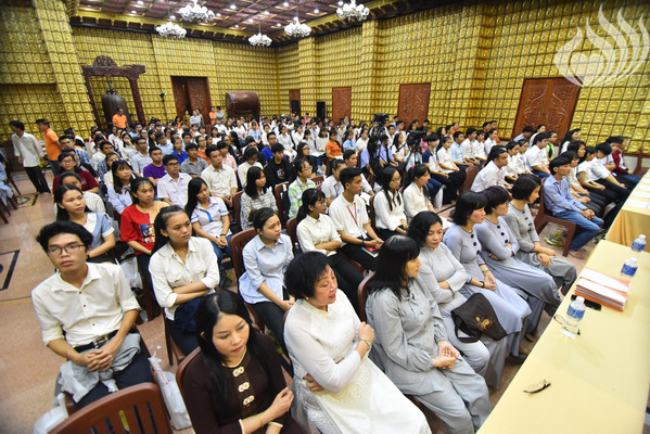 Tổng kết Lễ “Trao tặng học bổng ĐPNN 2017 dành cho sinh viên các trường  Đại học, Cao đẳng tại TP. HCM” - C128