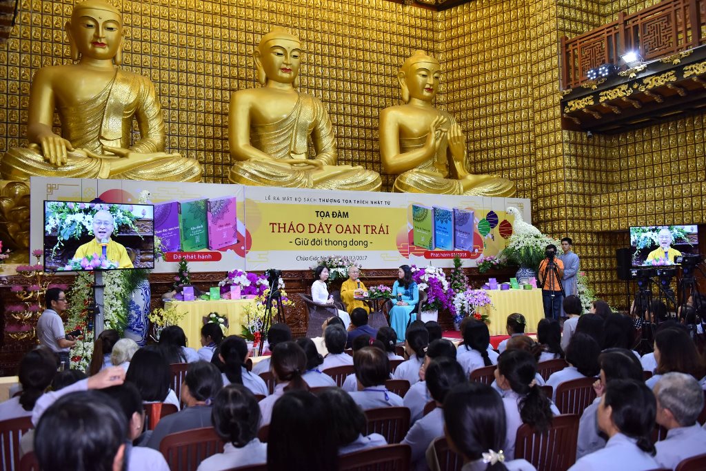 Lễ ra mắt bộ sách và tọa đàm: Tháo dây oan trái, Giữ đời thong dong tại chùa Giác Ngộ