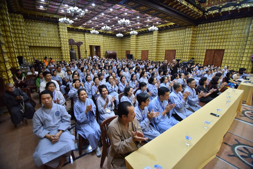 Lễ ra mắt bộ sách và tọa đàm: Tháo dây oan trái, Giữ đời thong dong tại chùa Giác Ngộ