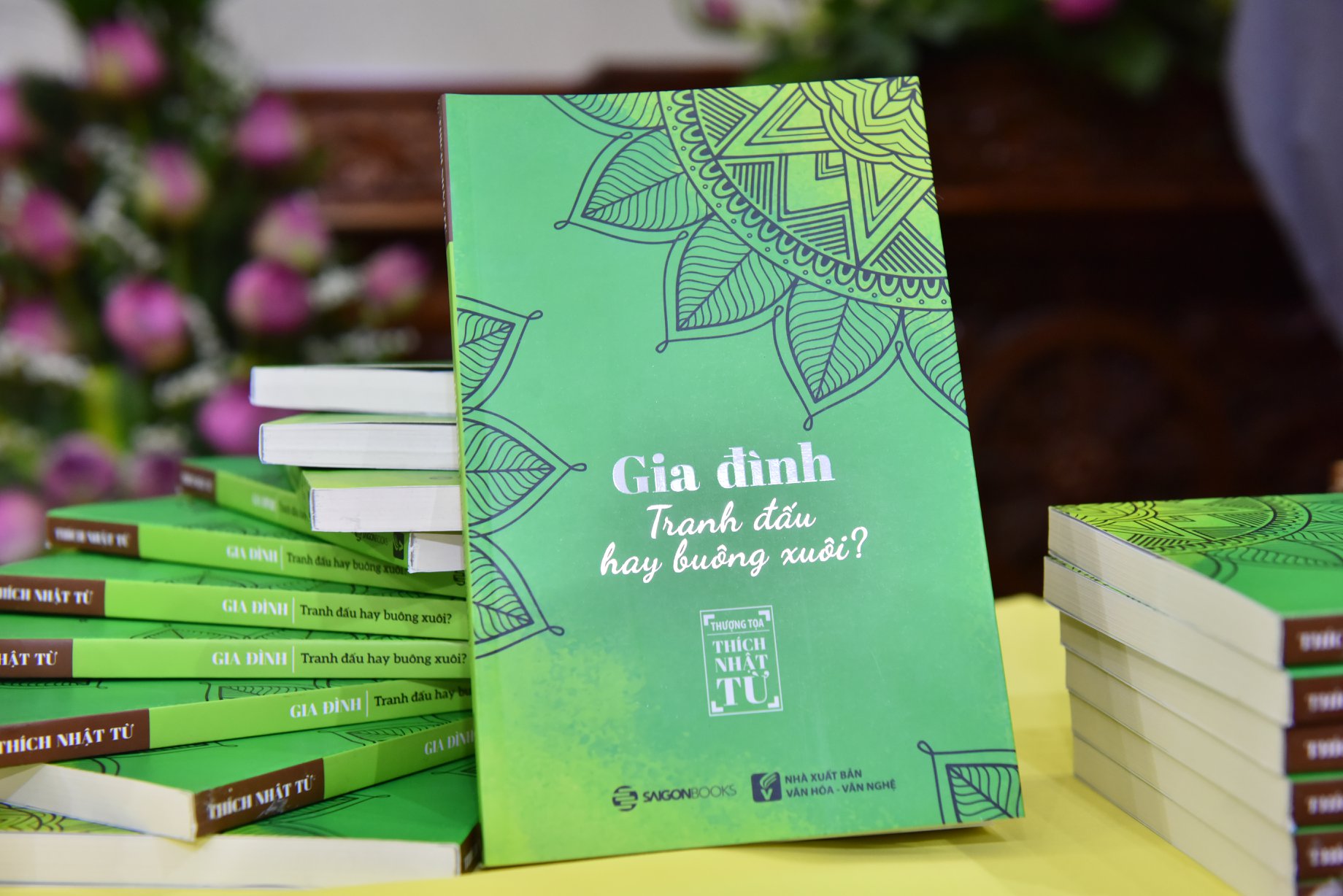 Lễ ra mắt bộ sách và tọa đàm: Tháo dây oan trái, Giữ đời thong dong tại chùa Giác Ngộ