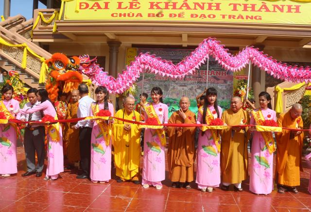 Bình Dương: Niềm vui ngày Đại lễ khánh thành