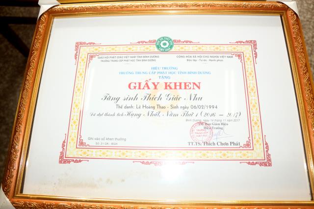 Bình Dương: Lễ trao học bổng cho các Tăng Ni sinh Trường TCPH tỉnh Bình Dương.