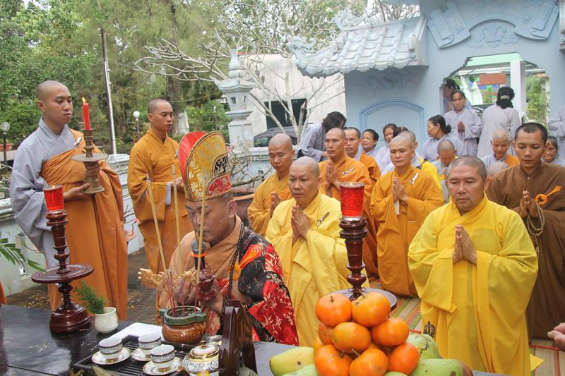 Đồng Tháp: Lễ Huý kỵ cố HT.Thích Thiện Chánh