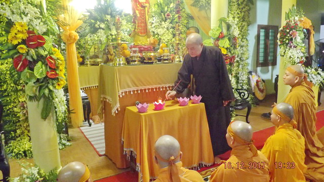 Đêm thắp nến tri ân tưởng niệm cố HT.Thích Ngộ Trí tại chùa Trường Thọ