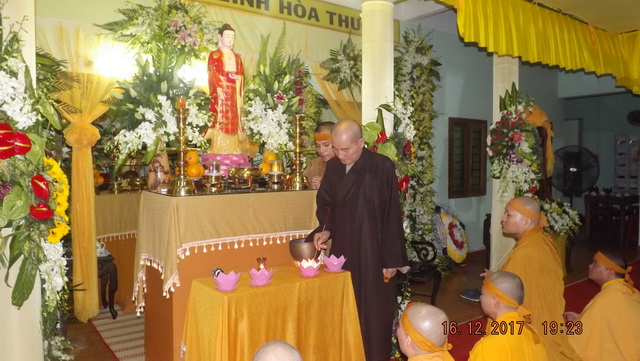 Đêm thắp nến tri ân tưởng niệm cố HT.Thích Ngộ Trí tại chùa Trường Thọ