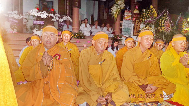 Đêm thắp nến tri ân tưởng niệm cố HT.Thích Ngộ Trí tại chùa Trường Thọ