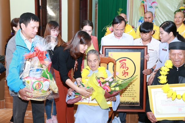 Triển lãm, mừng thọ, buffet kỷ niệm 60 năm ngày thành lập chùa Pháp Hoa, Đăk Nông