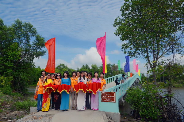 Tổng kết chương trình “Nhịp Cầu Yêu Thương” tại Cà Mau (C143)