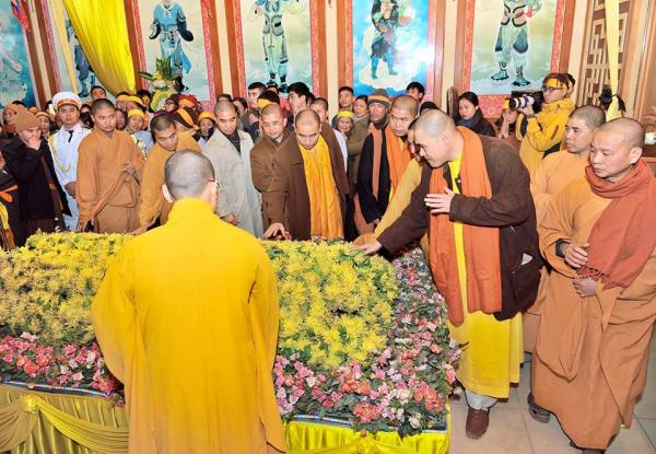 Lễ tưởng niệm và phụng tống kim quan cố ĐĐ. Thích Tánh Khả trà tỳ