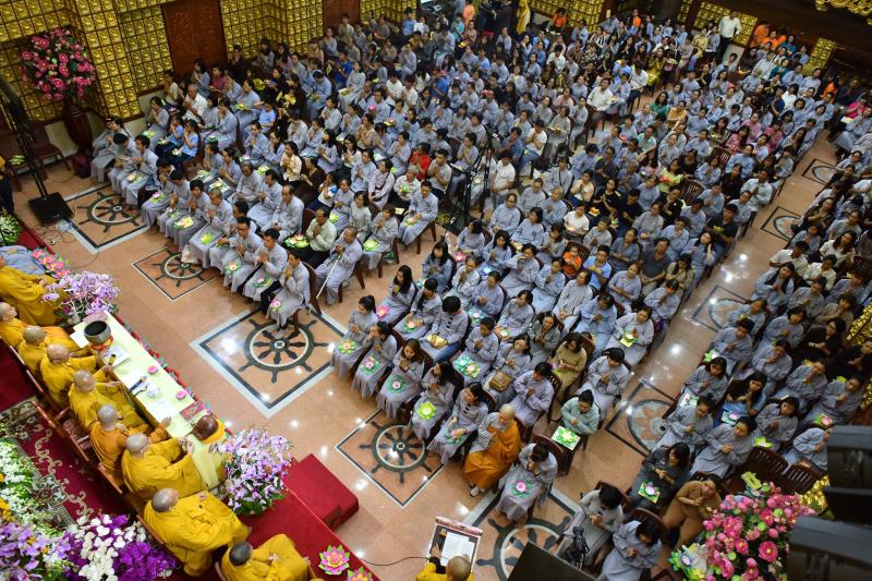 LỄ QUY Y TAM BẢO CHO HƠN 400 PHẬT TỬ MỚI TRONG NGÀY PHẬT THÀNH ĐẠO TẠI CHÙA GIÁC NGỘ, NGÀY 24/1/2018(8/12 Đinh Dậu)