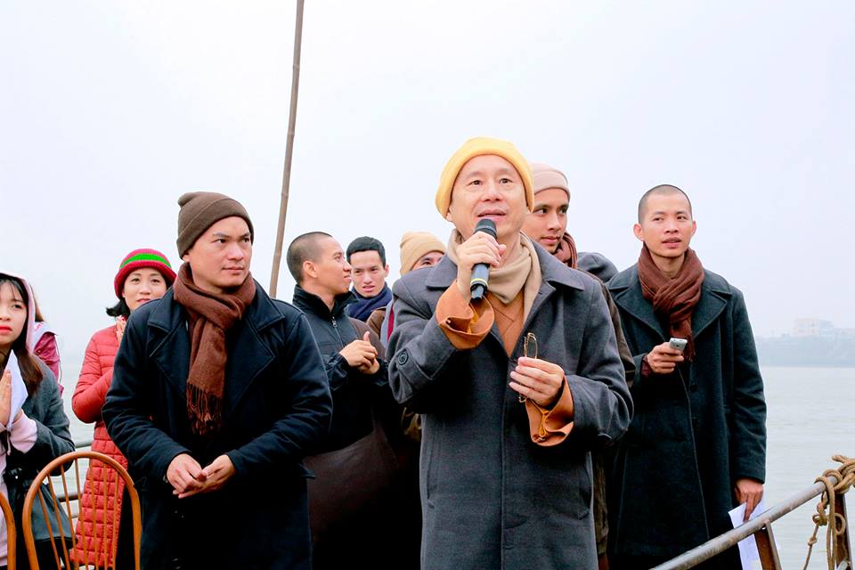 Hơn 10 ngàn người dụ lễ phóng sanh đầu năm
